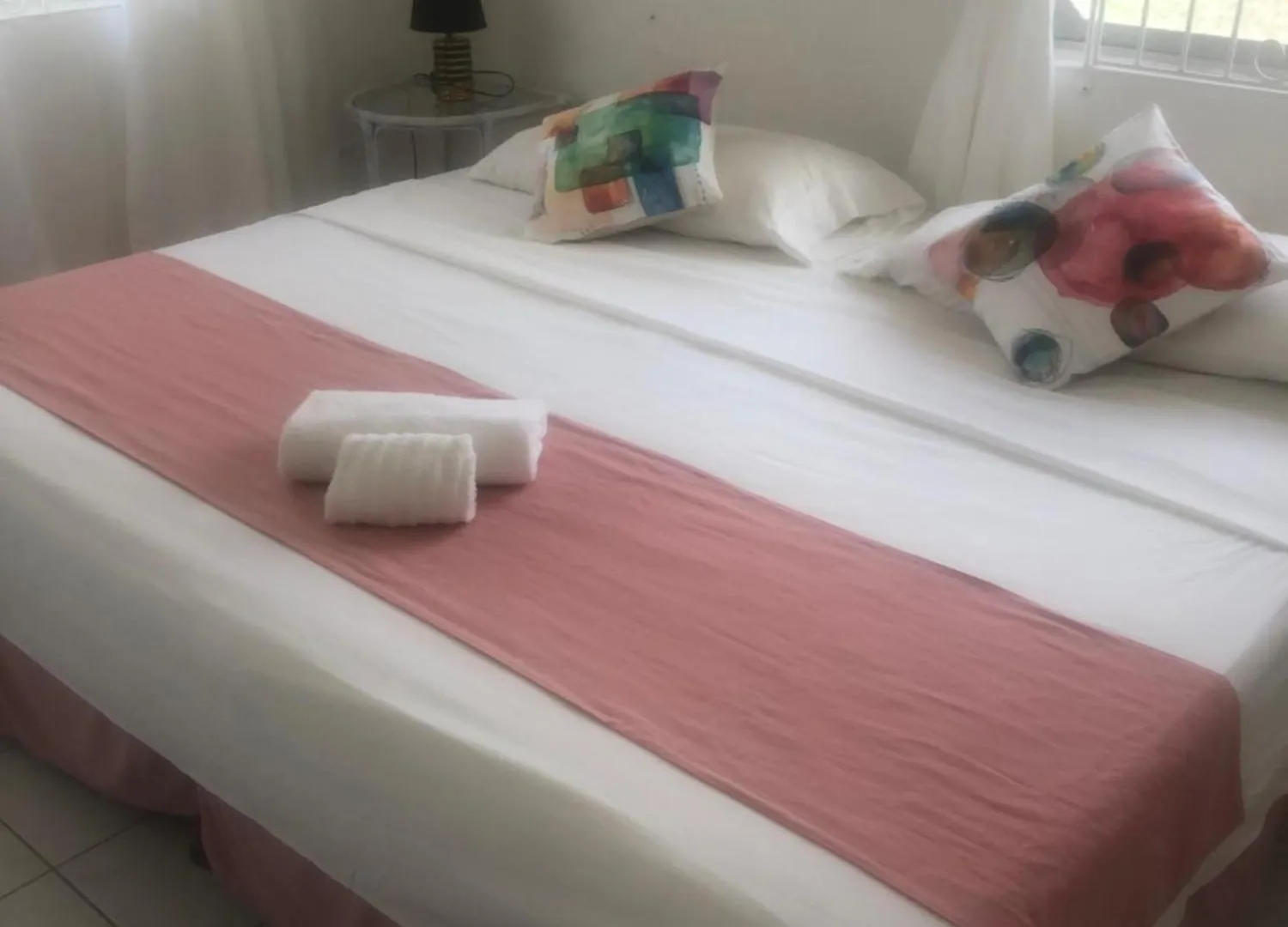 Home2Home Guesthouse Κράιστ Τσερτς 0*,